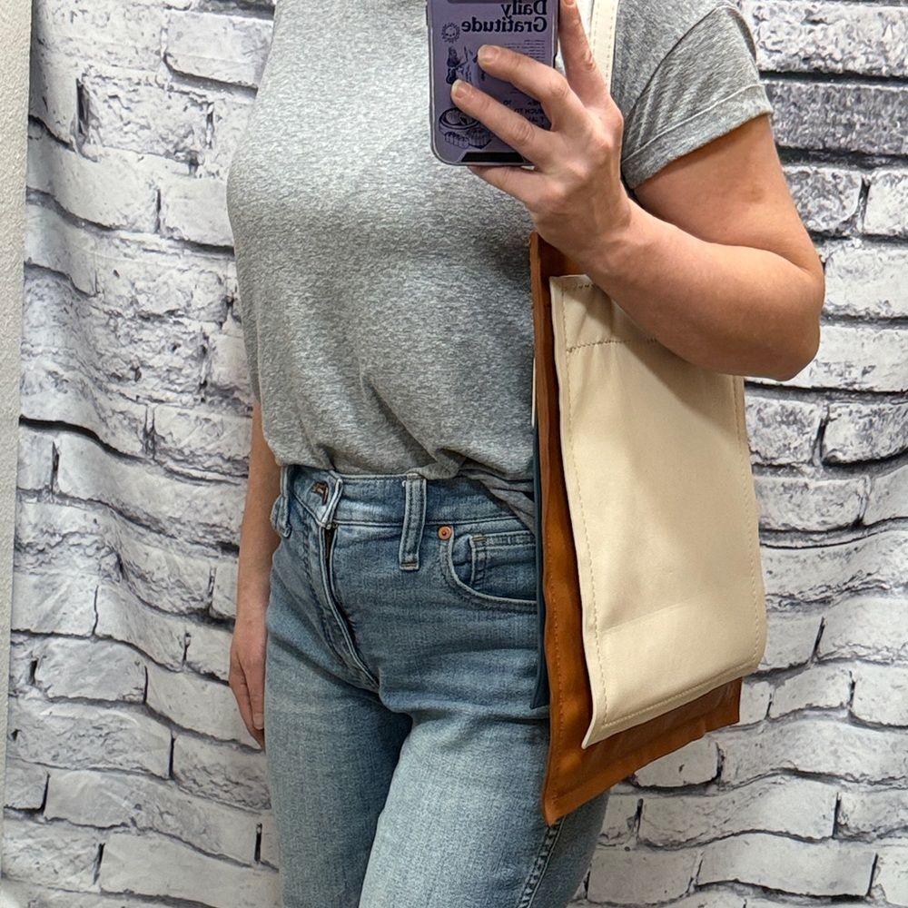 * SPRING VIBE 🍀 3.1 Phillip Lim Cream and Brown Tote - Picture 12 of 15